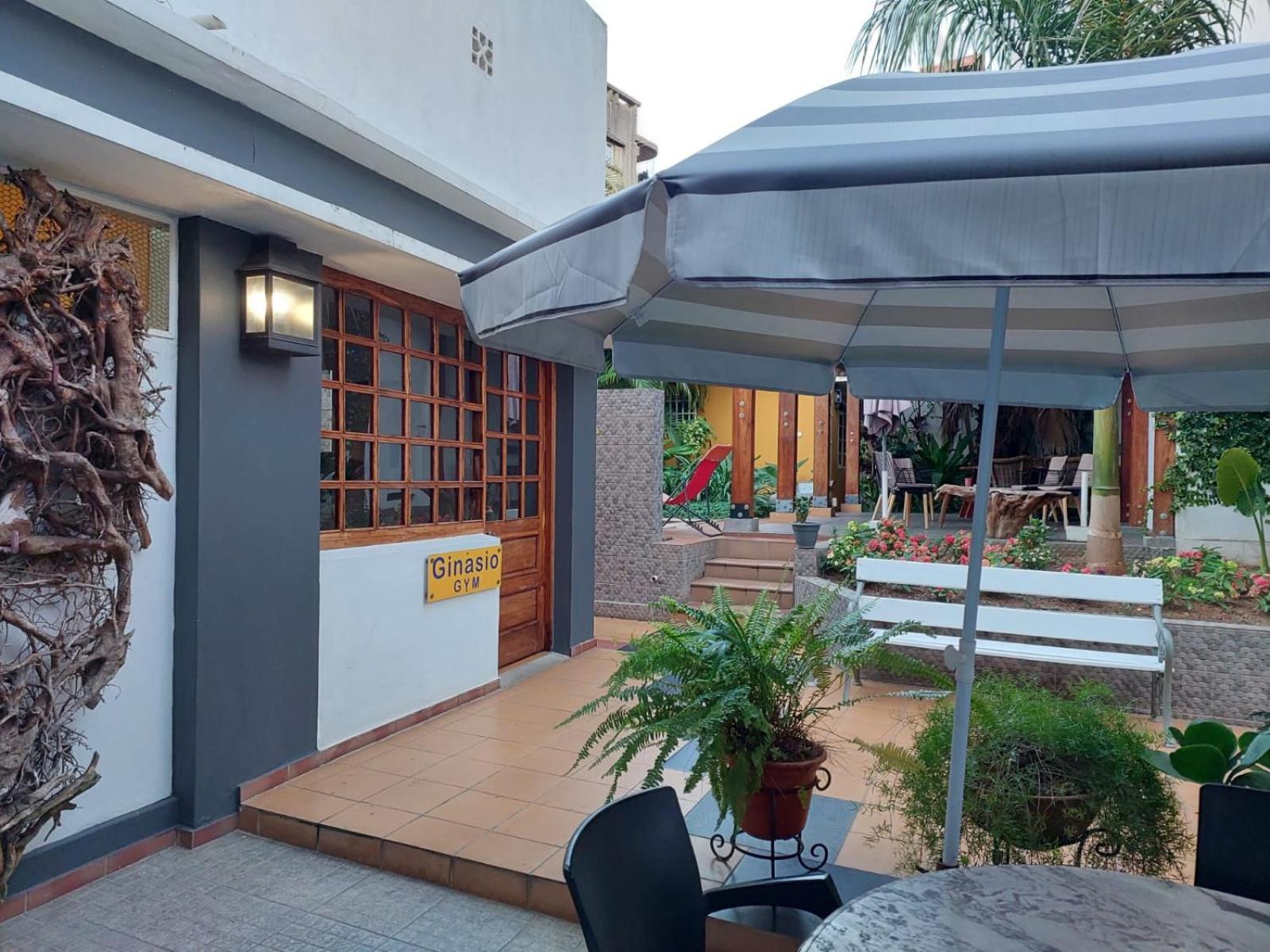 Palmeiras Guest House Maputo Exteriör bild